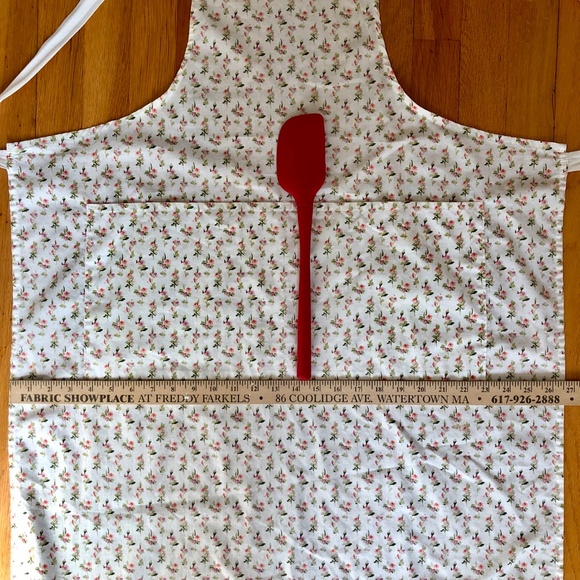 Vintage Laura Ashley Floral Chef's Apron, with Pockets - Picture 5 of 13